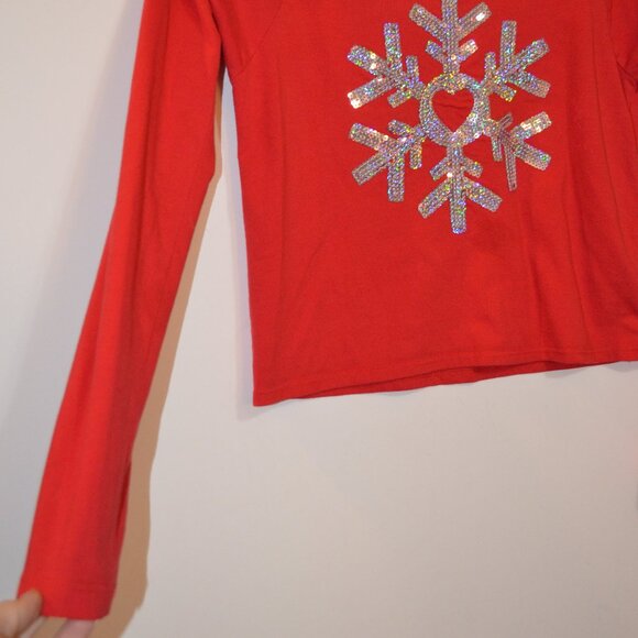 SO Sequences Silver Snowflake Indonesia Long Sleeves Short Body Red Tee M(10-12) - Picture 4 of 5